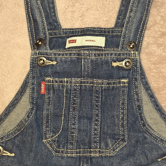 Levi's Baby Boys and Girls Denim Overalls - Picture 3 of 5